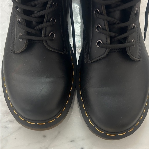 NWT Classic Black Leather Smooth Leather Lace Up Boots Sz US 7 main image 6